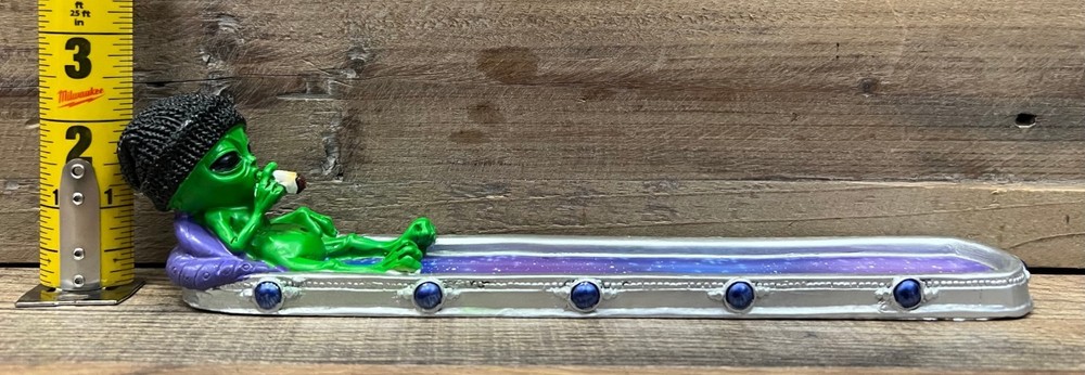 Alien Resin Incense Burner 10" x 2"