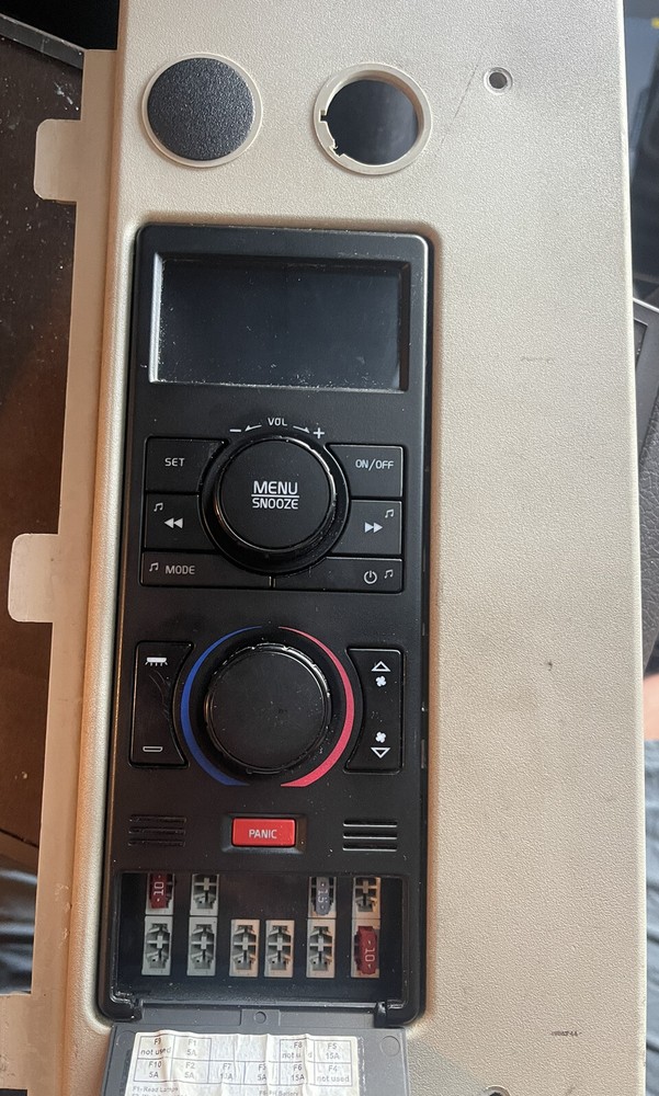 2013 Volvo VNL Control