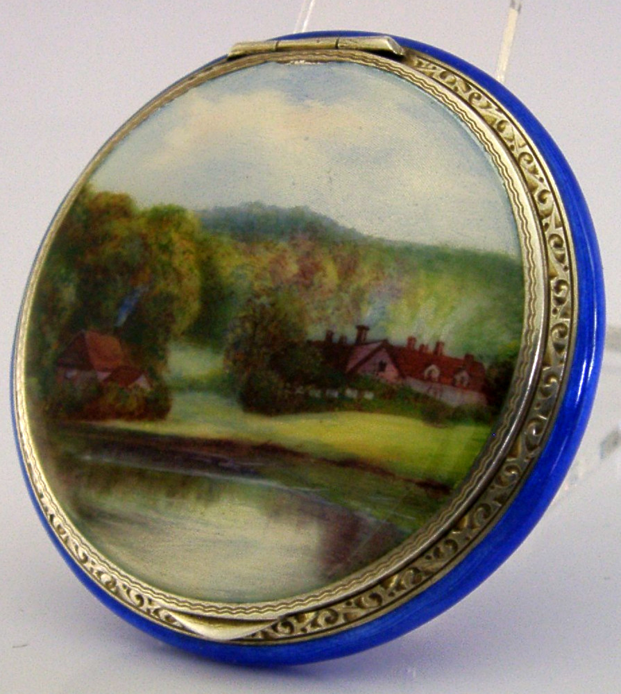 BEAUTIFUL SOLID STERLING SILVER ENAMEL COMPACT BOX 1927 ANTIQUE