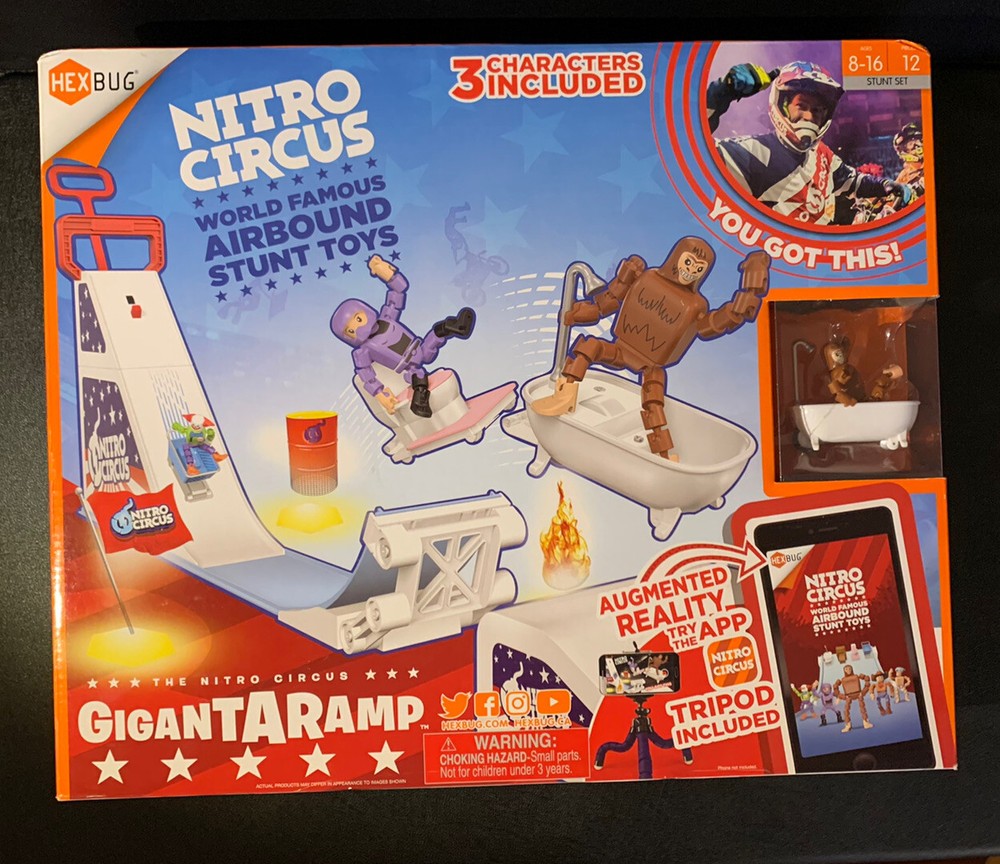 Hexbug The Circus Gigantaramp With 3 Charactors