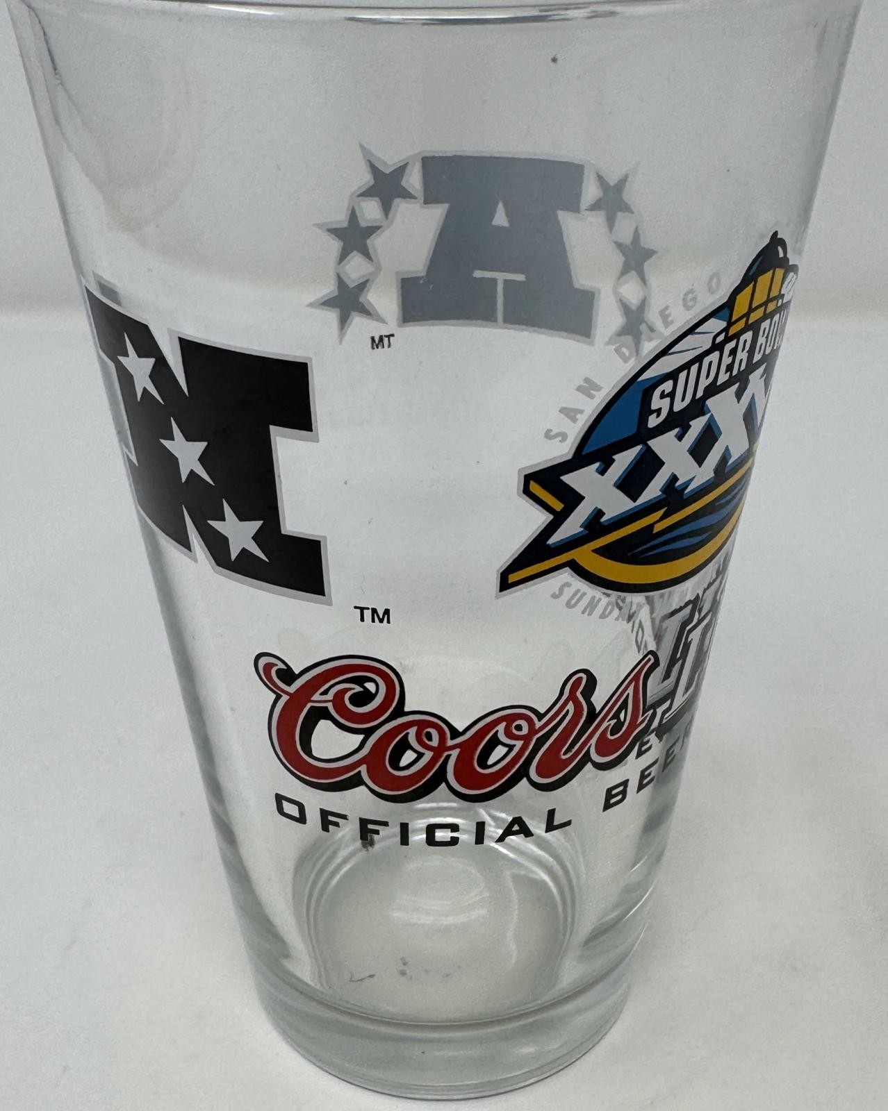 COORS LIGHT Official Super Bowl XXXVII Pint Beer Glass Football 2003