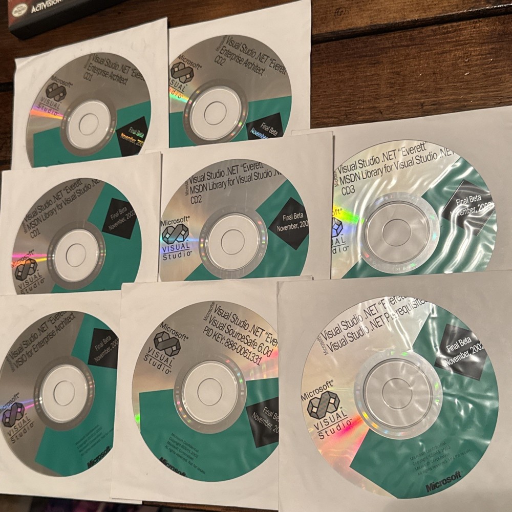 Microsoft Visual Studio.NET 2002 Professional Edition “Everett” MSDN Discs