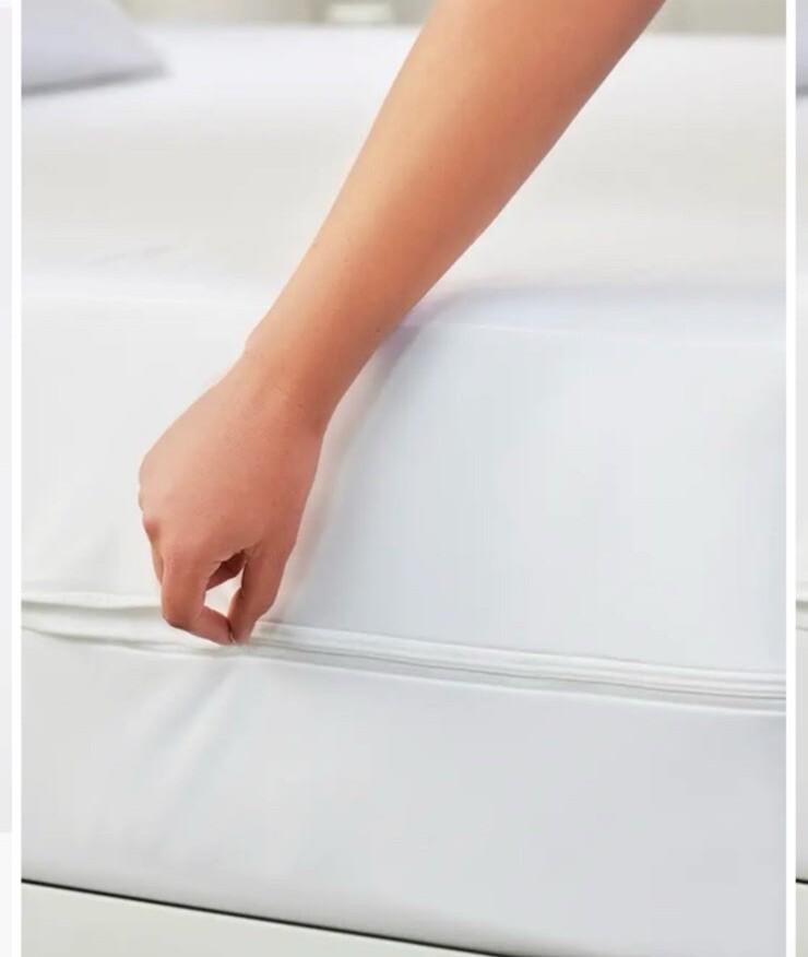 Premium bed bug and spill proof zippered mattress protector Full