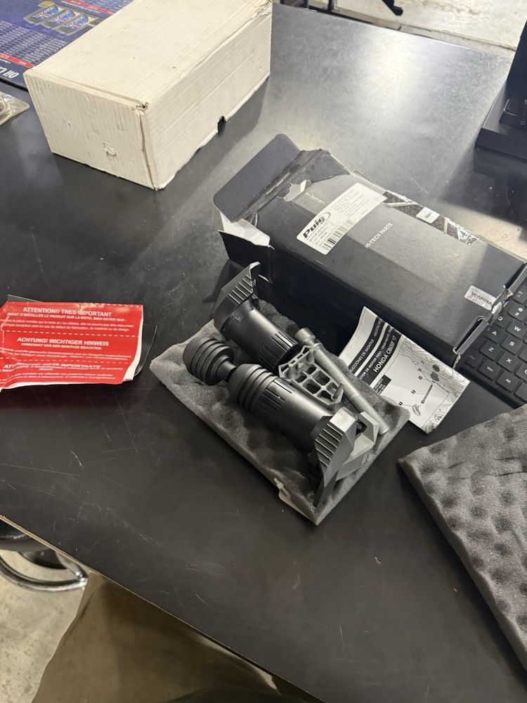 9443N PUIG Frame Sliders R19 HON