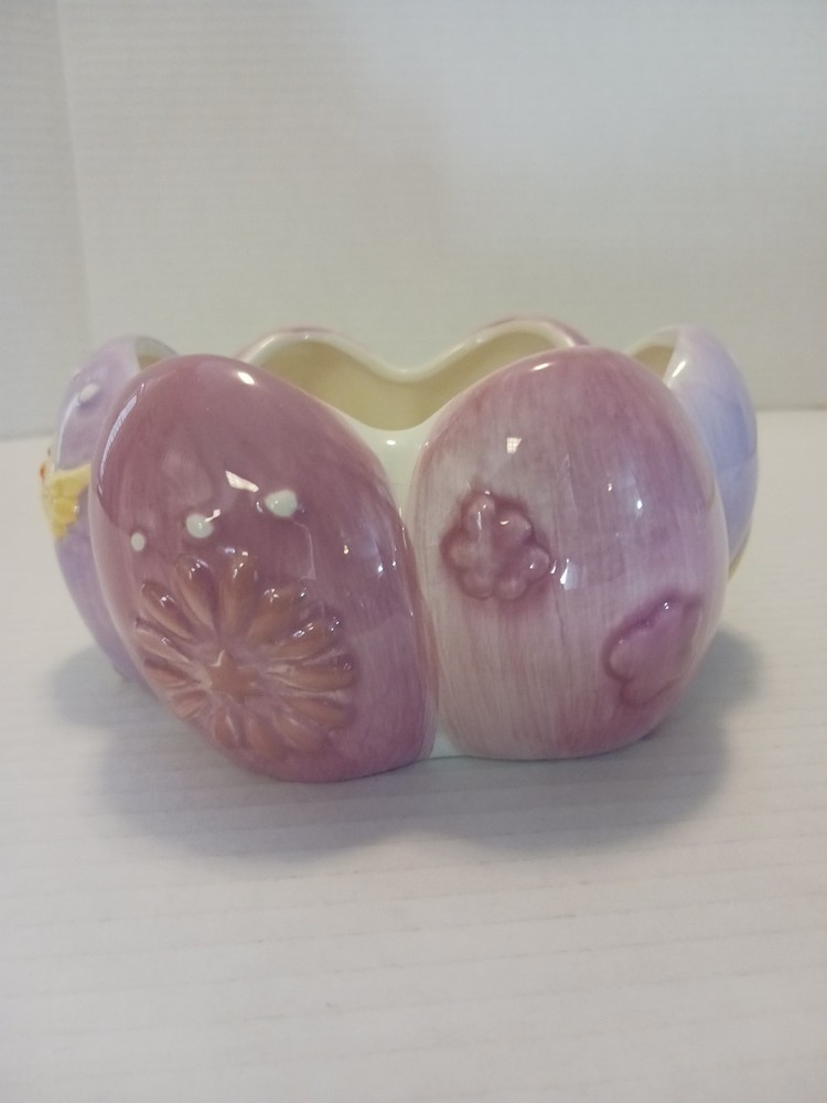 Vintage Chicks Eggs Bowl 3"H x 6.5" W