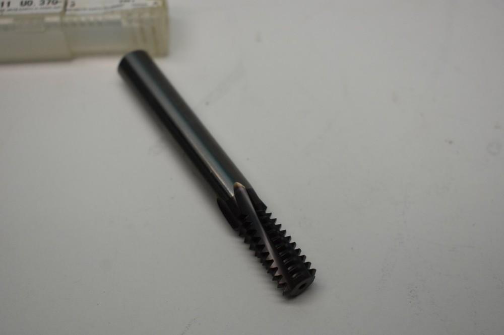 1/2-13 External 13 TPI 3/8" Shank 5-Flute RH Solid Carbide Helical Flute Thread