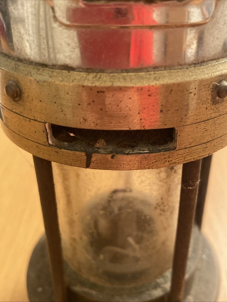 Miners Lamp E Thomas & Williams Ltd Makers Aberdare -Cambrian Type No1 B136 - 30