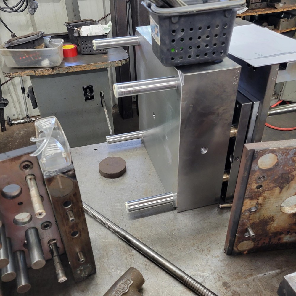 EMT Locknut Wrench and Socket Set