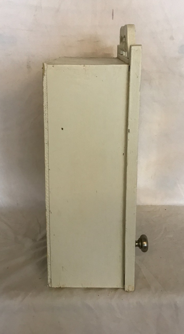 VTG 13x18 Wood Shabby Wall Medicine Cabinet Mirror Stick & Ball Chic Old 26-26B