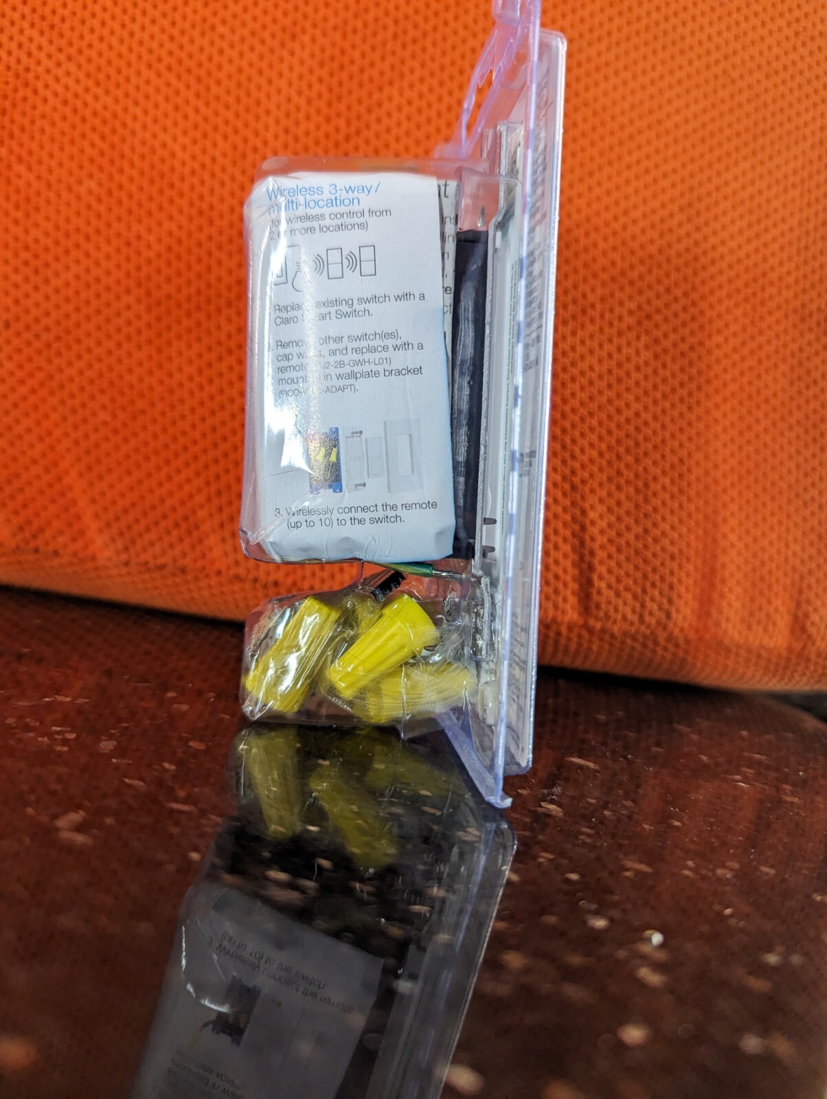 Lutron DVRF-5NS-WH-R Smart Switch Claro BOX DAMAGED