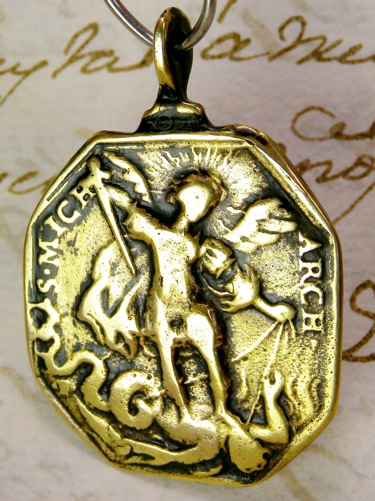 ANTIQUE 17TH CENTURY ST. MICHAEL MOTHER MARY BABY JESUS LORETO PILGRIMAGE MEDAL