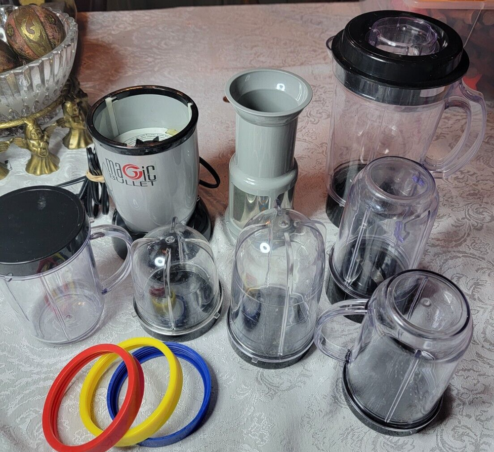 Magic Bullet MB-1001 Compact Blender Food Preparing Machine w/Accessories