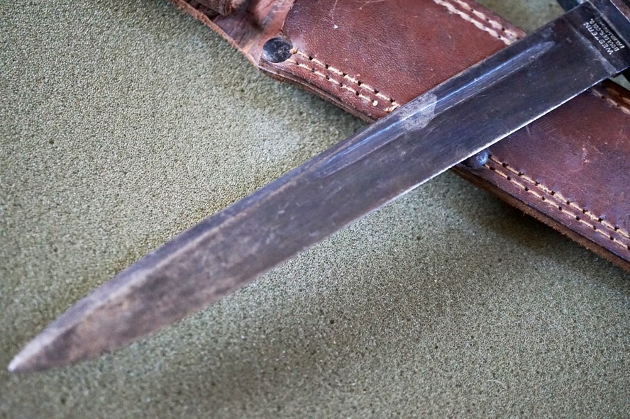 WWII WESTERN BOULDER COLO. L77 Commando Combat Fighting Knife