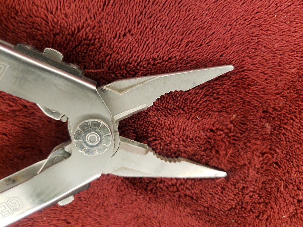 🔪🔪 Gerber Diesel Multi-Tool knife pliers s