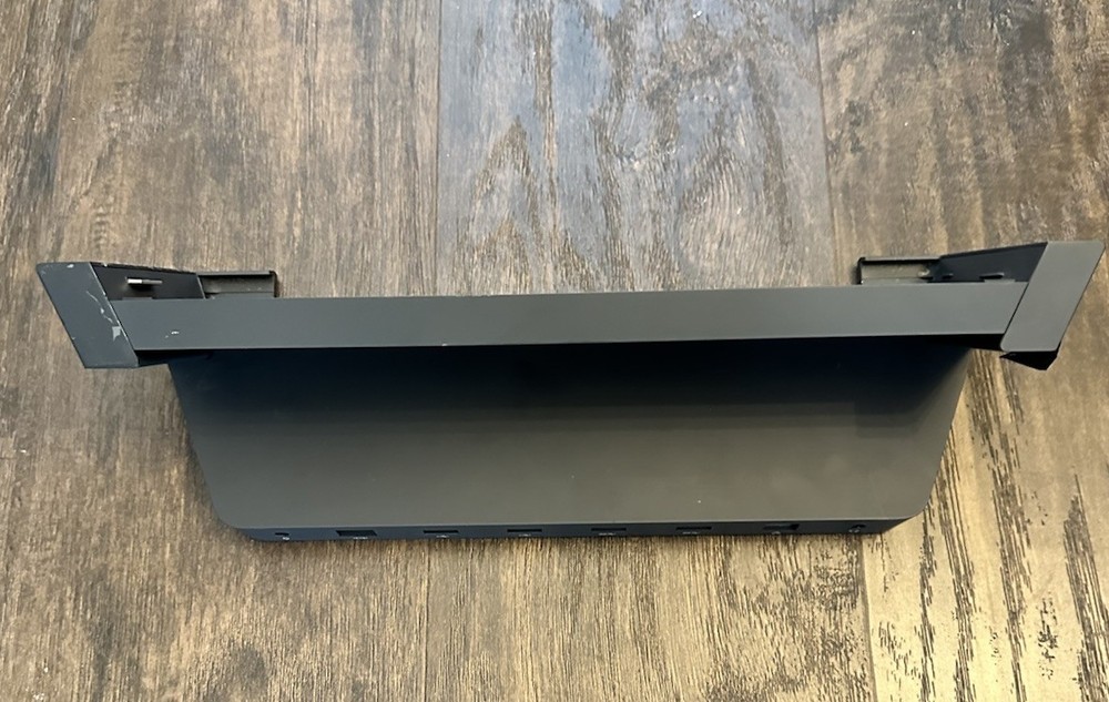 Microsoft Surface Pro 3 (1664) USB 3.0 Docking Station -No Power Adapter