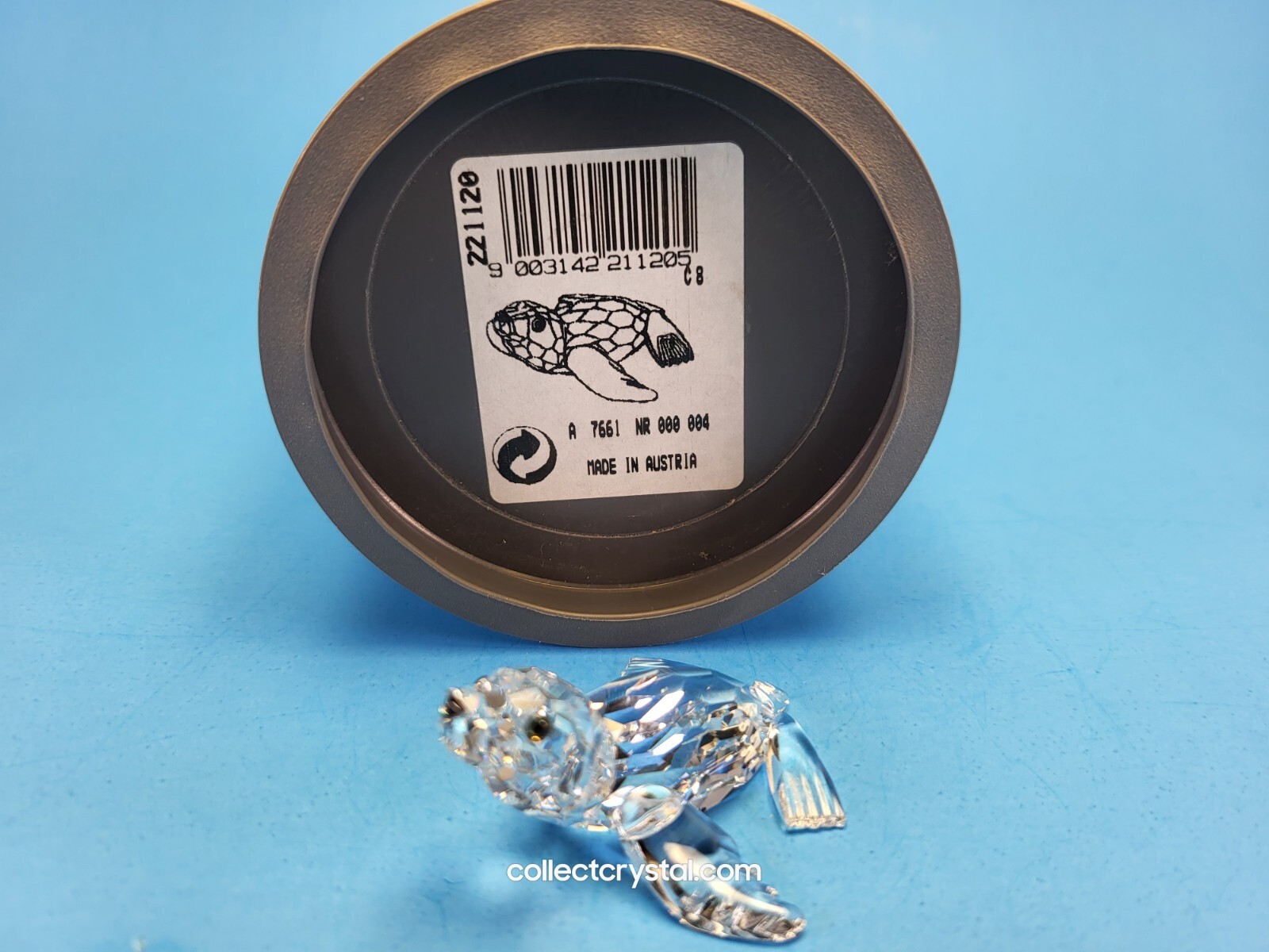 Swarovski Crystal Baby Sea Lion 7661000004 or # 221120. Retired 2010