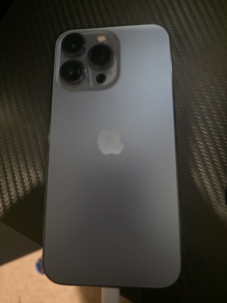 Unlocked Apple iPhone 13 Pro - 128GB
