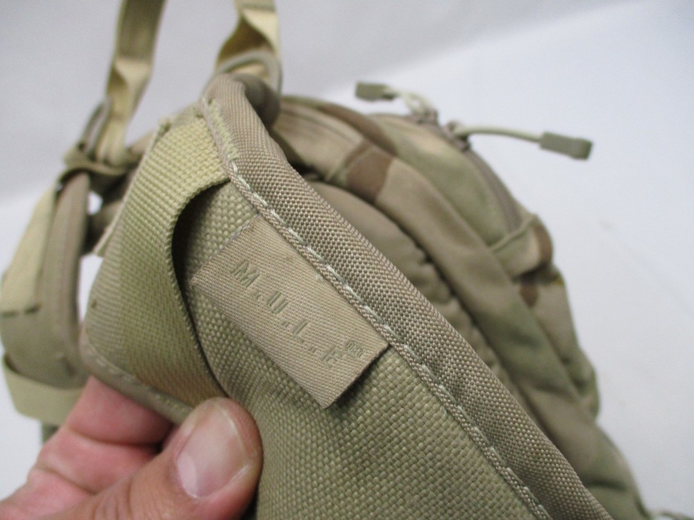 DESERT CAMO CAMELBAK SMALL PACK MULE (w. BLADDER) M.U.L.E. (USED)