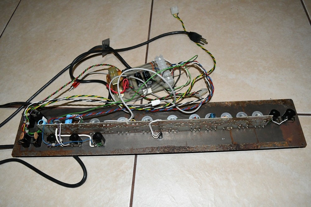 Latec 100a amplifier front panel -working pull-ultra rare 517bk 3/26