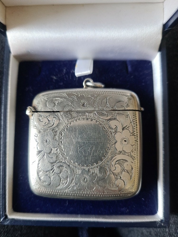 Antique Alba silver vesta case