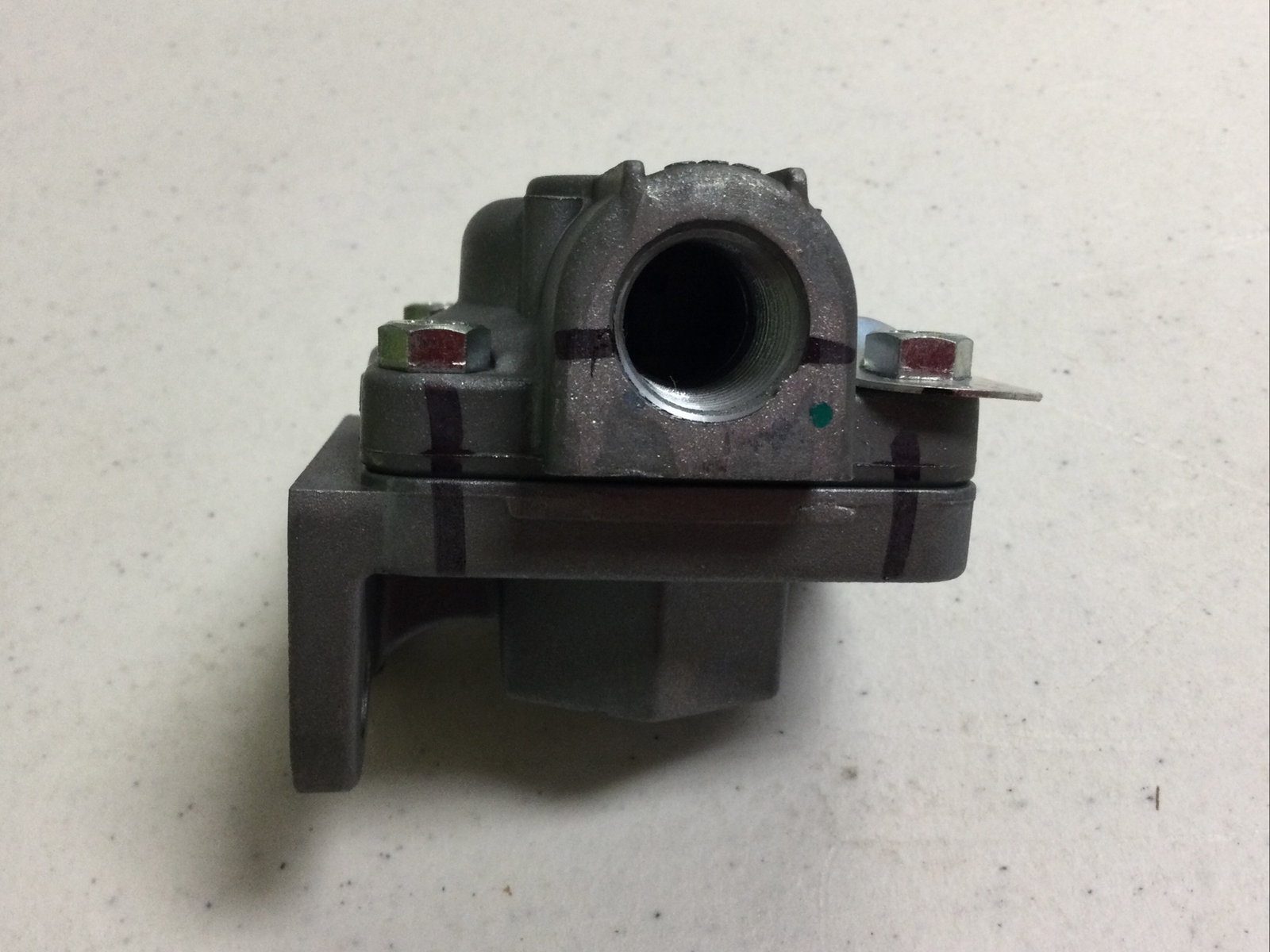 NEW, BENDIX 229860N K037947 QUICK RELEASE VALVE, FREE SHIPPING