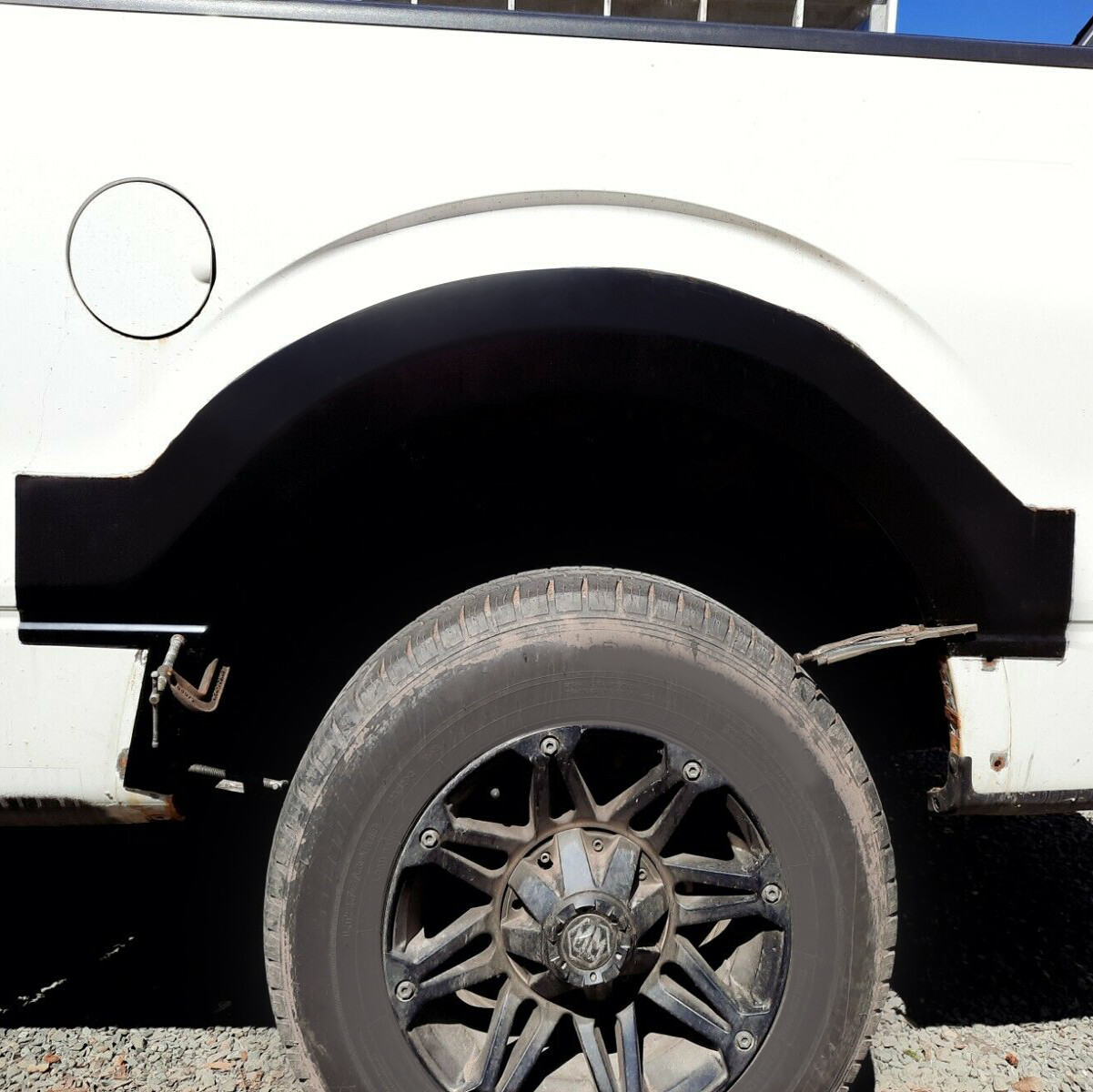 Pair of Gloss Black Rear Wheel Arch Steel Bed Panels For 09-14 Ford F150 F-150