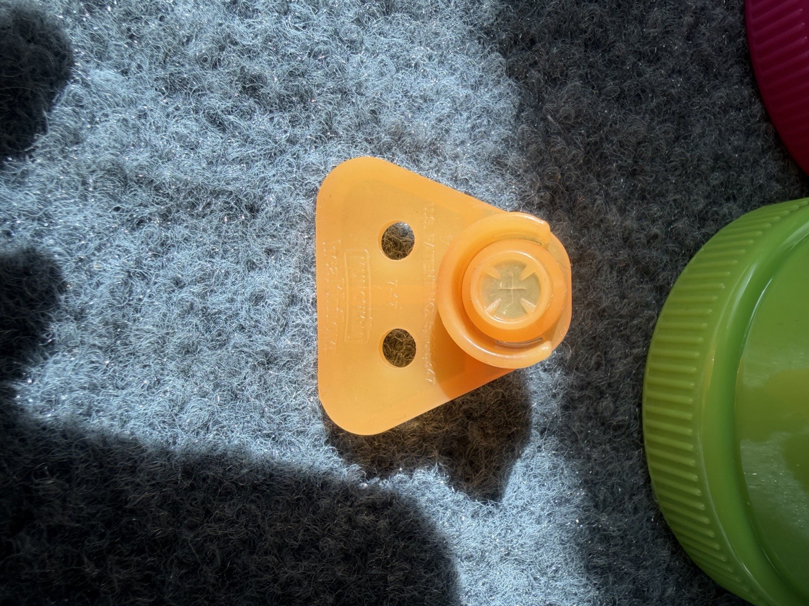 VTG Y2K 2003 Dora The Explorer/Boots Munchkin Healthflow 10fl Oz Sippy Cup LOT 2