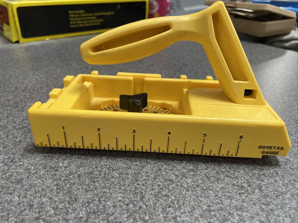 Craftsman Dovetail Gauge