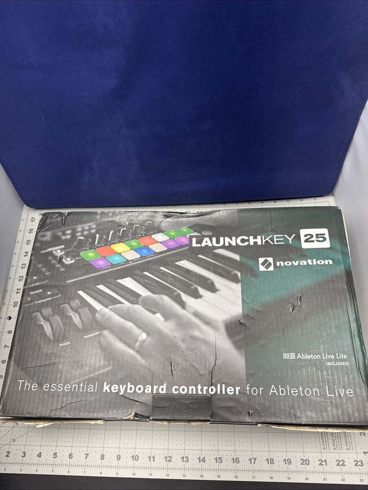 Novation Launchkey Mk2 25 Key USB Keyboard Controller