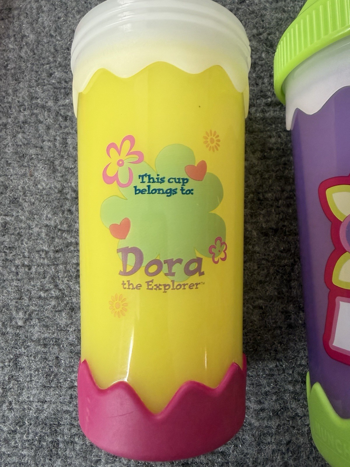 VTG Y2K 2003 Dora The Explorer/Boots Munchkin Healthflow 10fl Oz Sippy Cup LOT 2