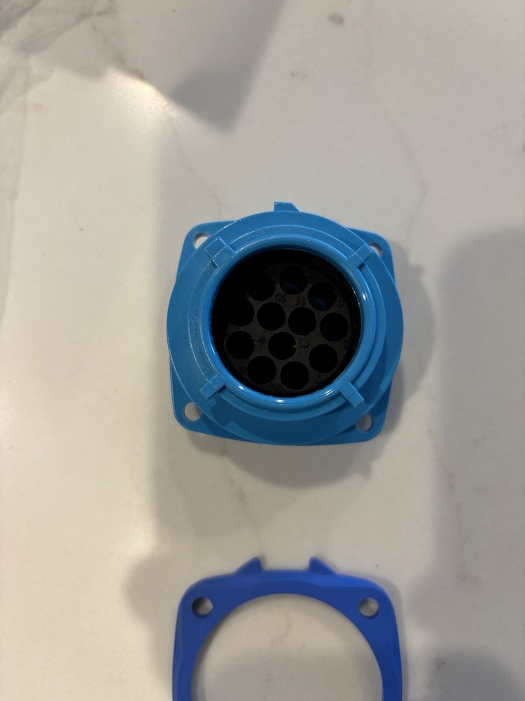MELTRIC 03-A8001 RECEPTACLE CONNECTOR