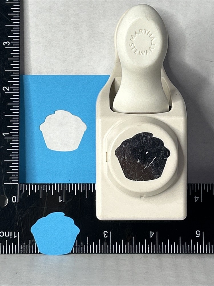 Martha Stewart Cupcake Paper Craft Punch Muffin Solid With Clear Stamps Inside