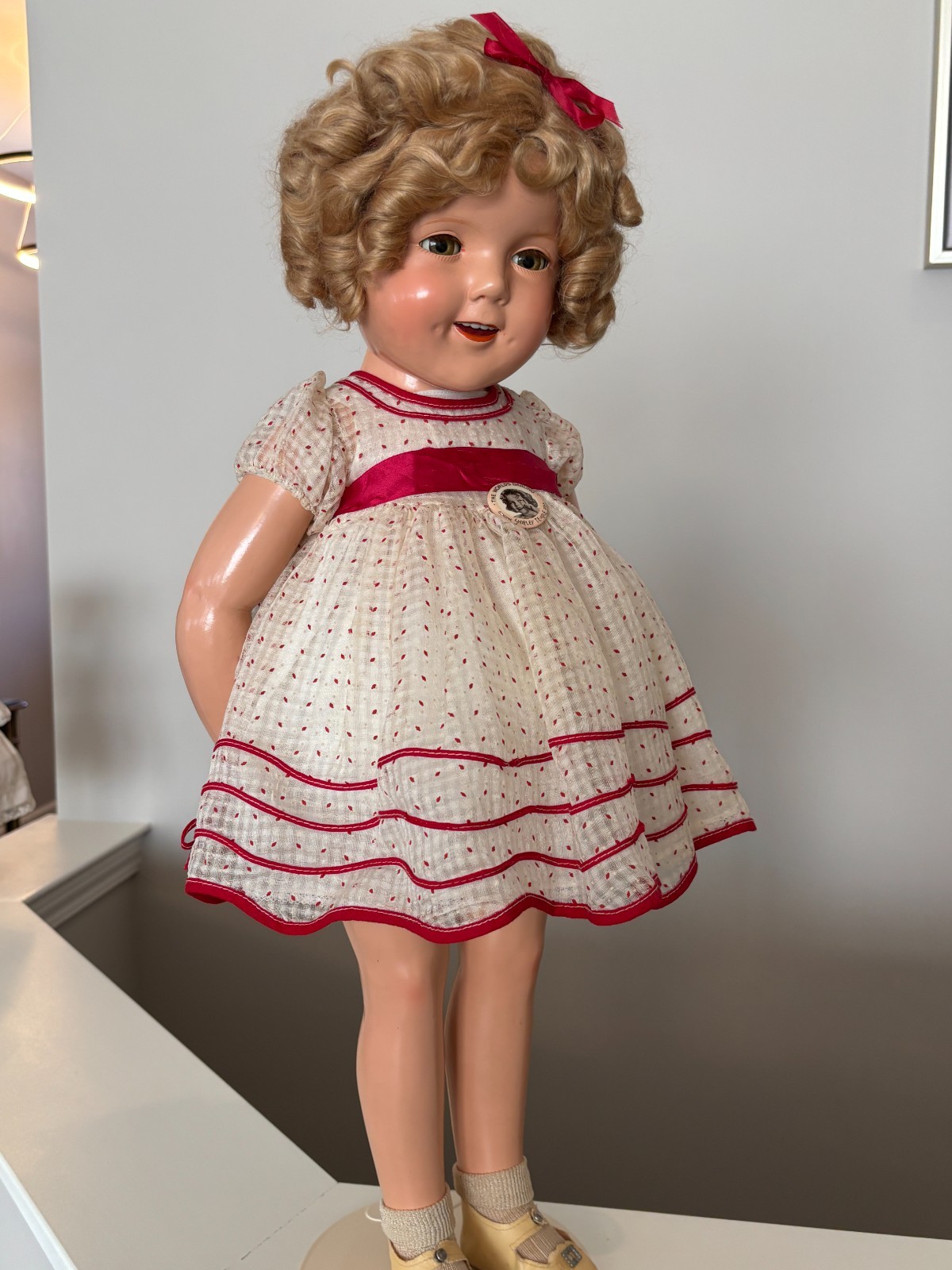 27" IDEAL SHIRLEY TEMPLE FABULOUS, 1930S, COP MARK, ORIG. COMPO DOLL, NEAR MINT