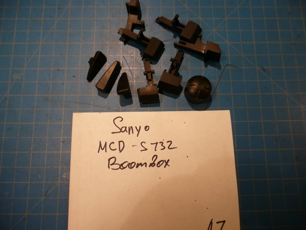 Sanyo MCD-S732 Boombox Replacement Parts Control Knobs