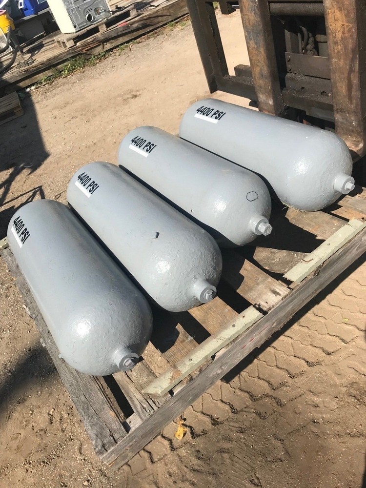 PAINTBALL, SCUBA CYLINDERS 4400 PSI