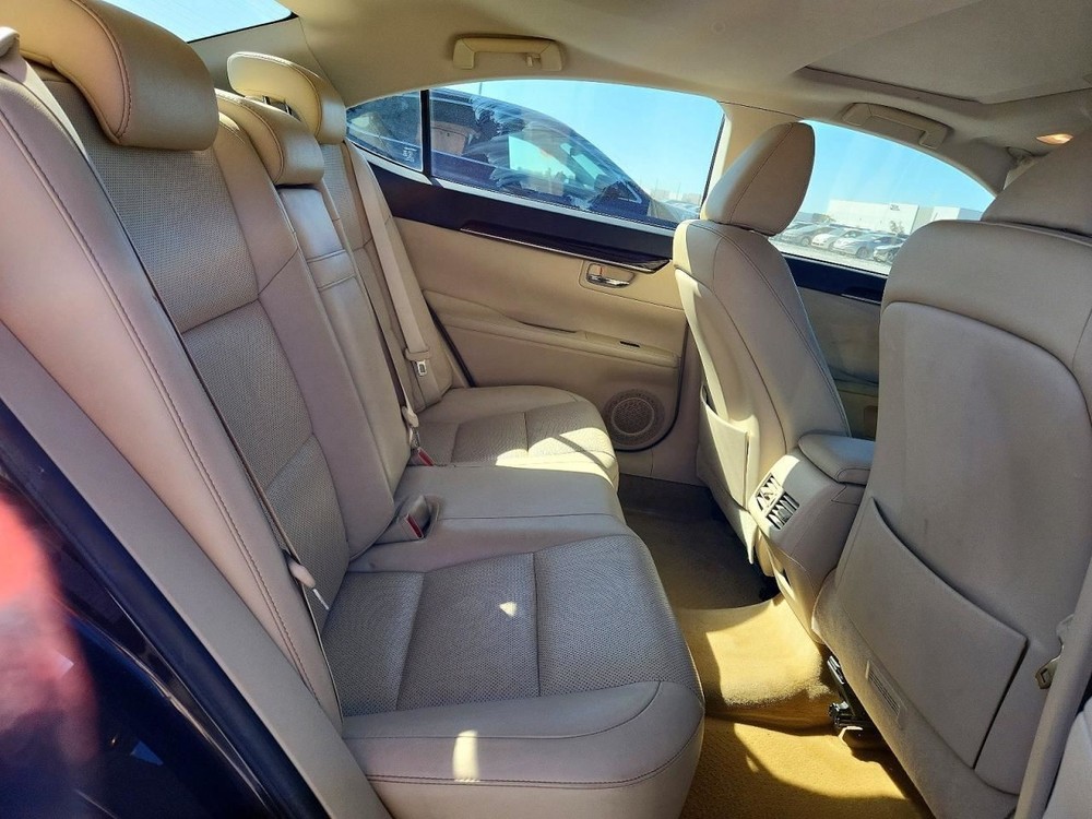 ES350 2013 Glove Box 5010582