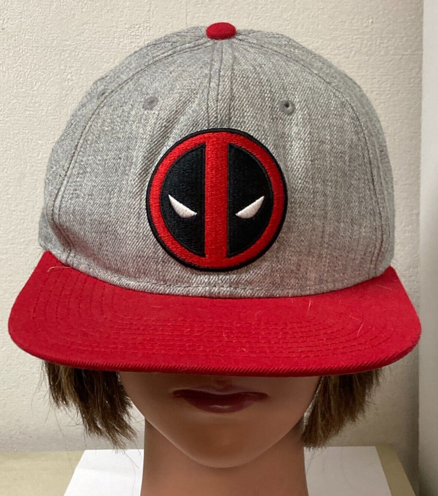 Marvel Comics Deadpool Classic Logo Gray & Red Snapback Baseball Cap Hat