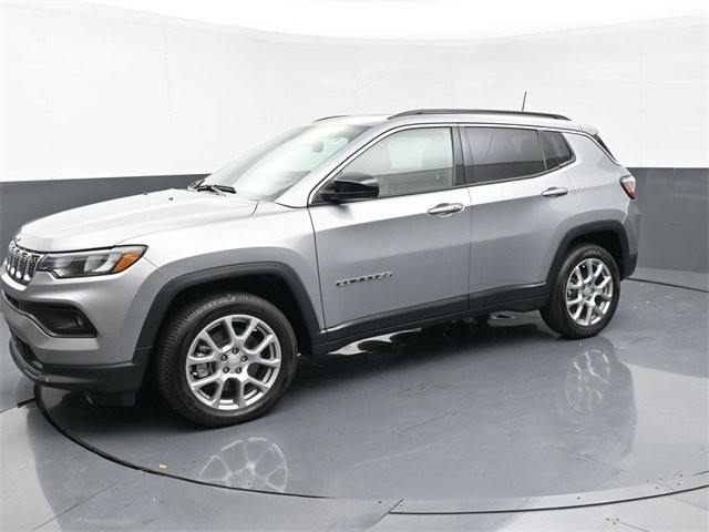 Touch Up Paint for Jeep paint code PSC, Billet Silver. 1 oz.