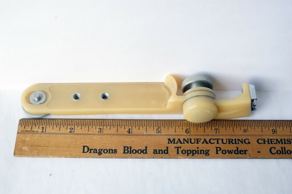 Leitz Wetzlar Leica CTOOM Camera Right Angle Adjustable Flash Bracket Plastic