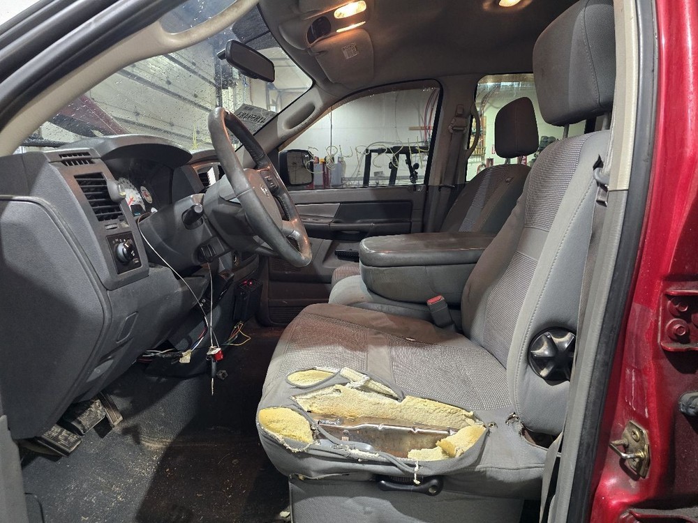 RAM2500 2007 Accessory Holders 625539