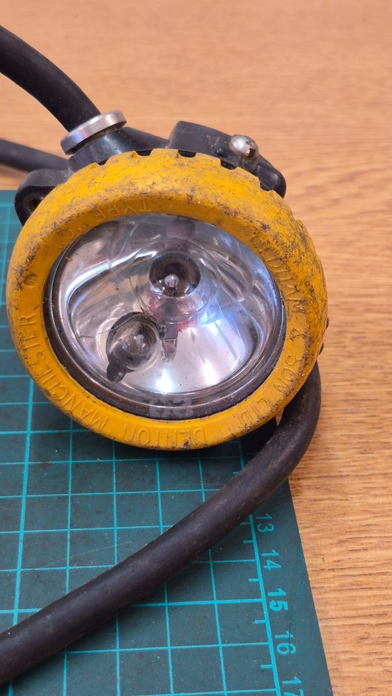 Miners cap lamp Battery pack Type T and additional lamp - Untested