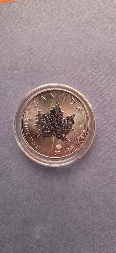 2016 5 Dollar Elizabeth II Canadian Maple Leaf