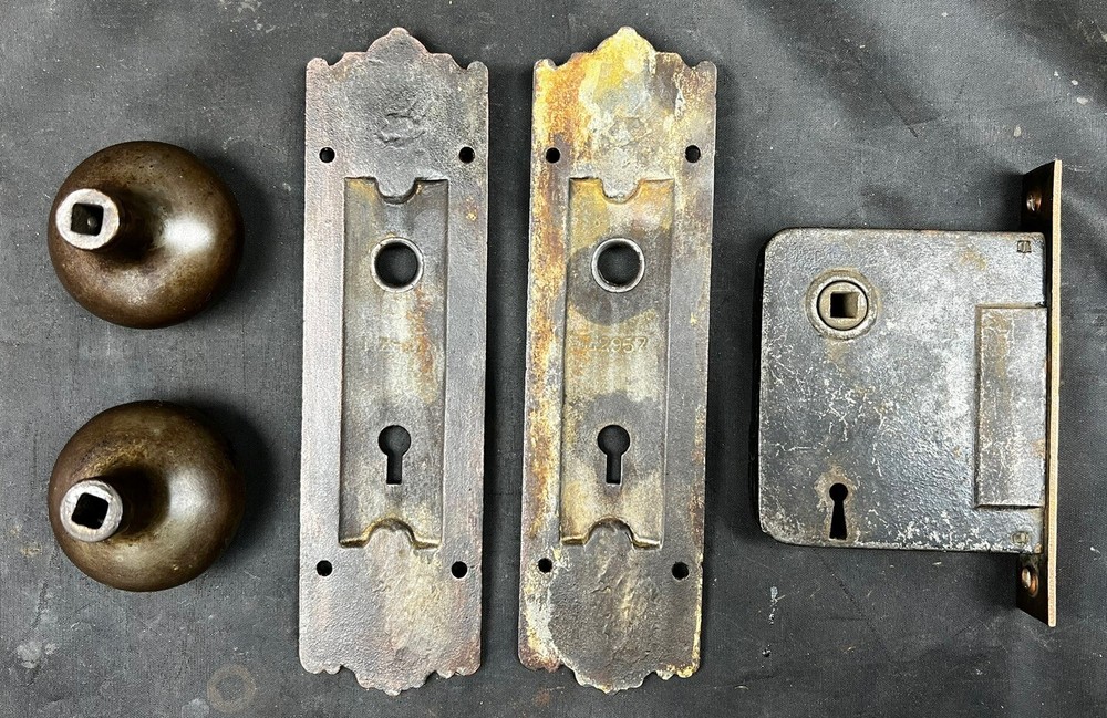 1890s Victorian Door Knobs, Backplates, Mortise Lock Passage