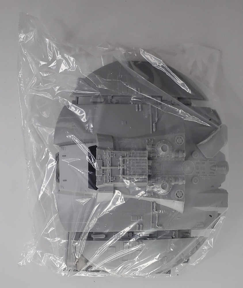 Battlestar Glactica Cylon Raider Model Kit 1978 Monogram #6026 NEW SEALED