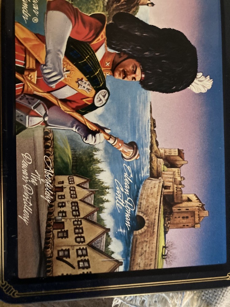 The Dewar’s Highlander “White Label” Scotch Whiskey Empty Tin Box Container