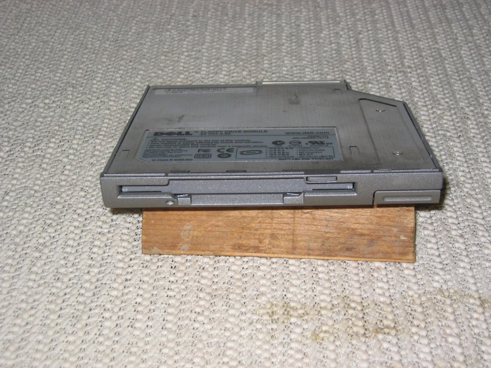 Dell FLOPPY DRIVE MODULE FDDM-101