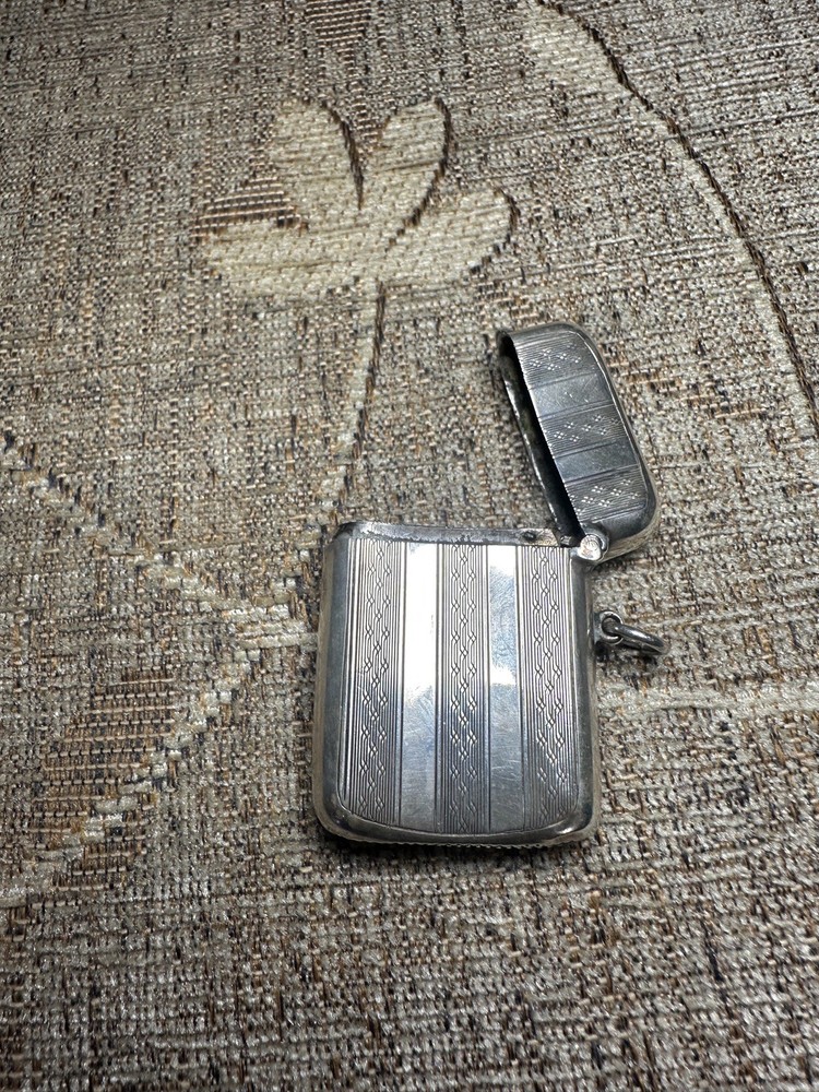 ANTIQUE STERLING SILVER VESTA CASE