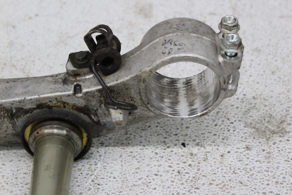 2002 SUZUKI GSXR750 FRONT UPPER LOWER FORKS CLAMP TRIPLE TREE STEM