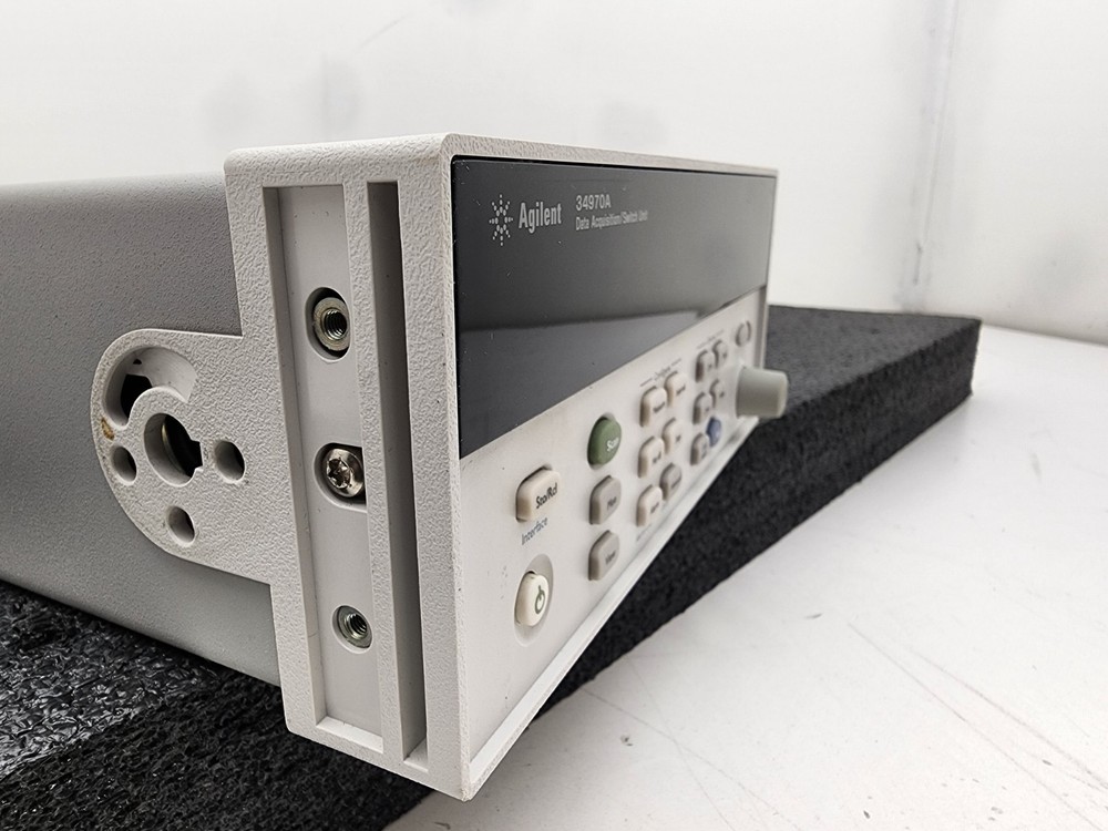 AGILENT 34970A Data Acquisition / Data Logger Switch Unit Passes Self Test