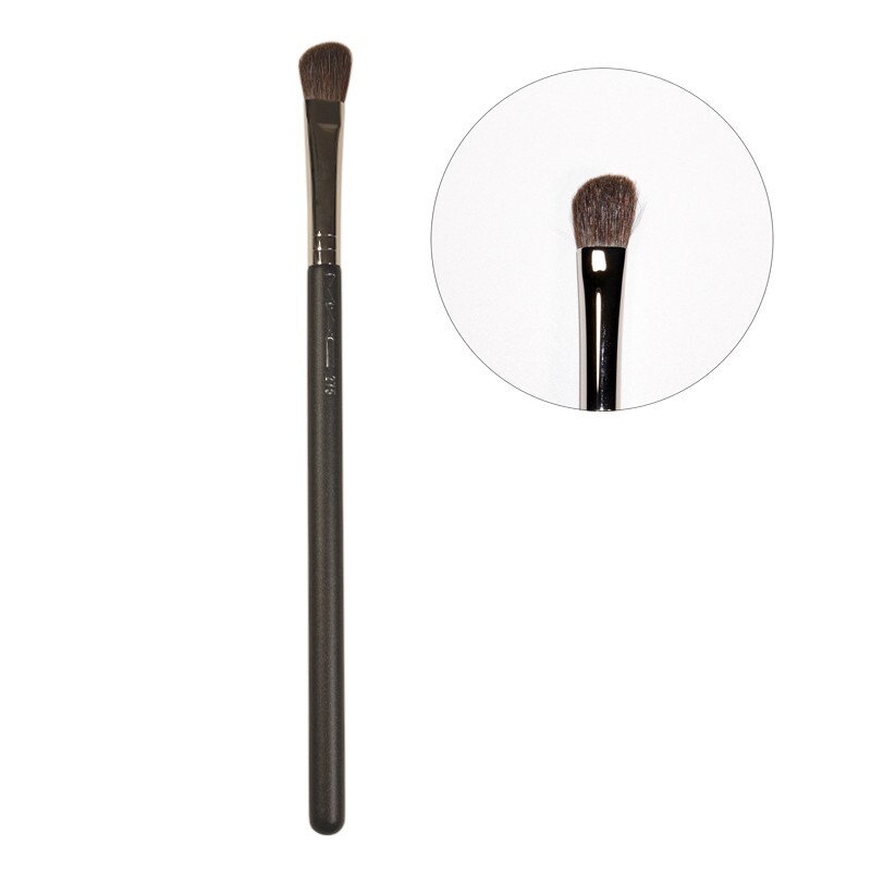 MAC 275 Angled Eye Shadow Brush Medium Shading Brush